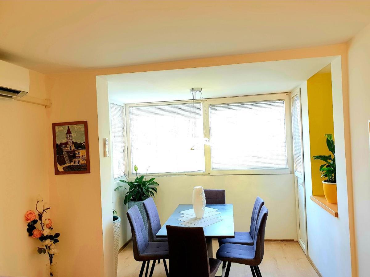 Lav Appartement Rovinj Buitenkant foto