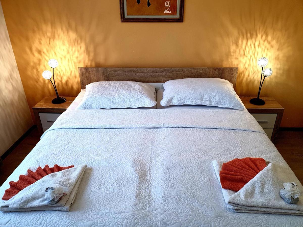 Lav Appartement Rovinj Buitenkant foto